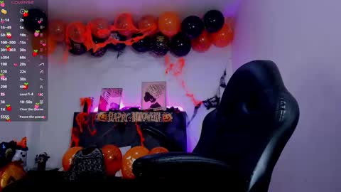  Ellie   online show from 24, 10, 2025