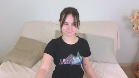 Snapshot of ellie_babyy chatting on 23, 1, 2025 Ellie online show from 23, 1, 2025