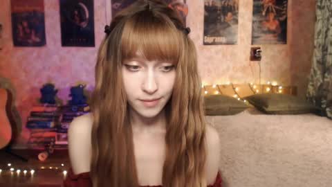 ellie_friendly online show from 17, 12, 2024