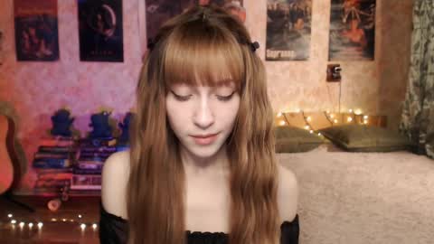 ellie_friendly online show from 18, 12, 2024