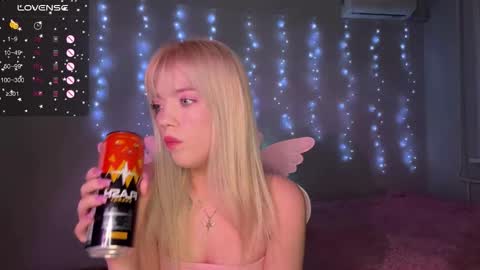 ellie online show from 2, 12, 2025