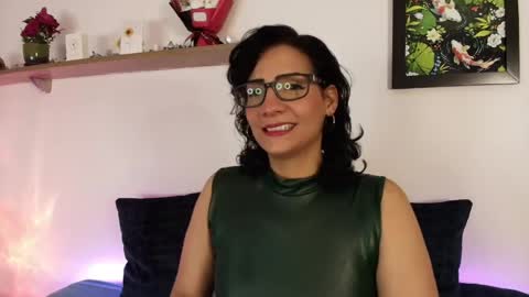 elliee1 online show from 18, 4, 2026