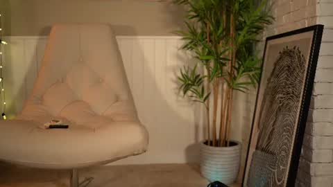 Snapshot of elliejules chatting on 30, 7, 2026 EllieJules online show from 30, 7, 2026