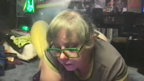 Ellie Louise online show from 1, 10, 2025