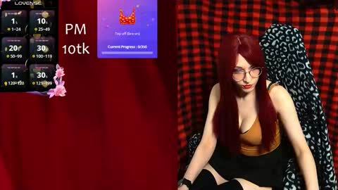 Snapshot of elliemoor chatting on 21, 10, 2025 Elizabeth online show from 21, 10, 2025
