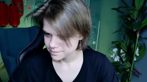 Snapshot of elliemurler chatting on 1, 10, 2025 elliemurler online show from 1, 10, 2025