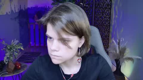 Snapshot of elliemurler chatting on 7, 10, 2025 elliemurler online show from 7, 10, 2025