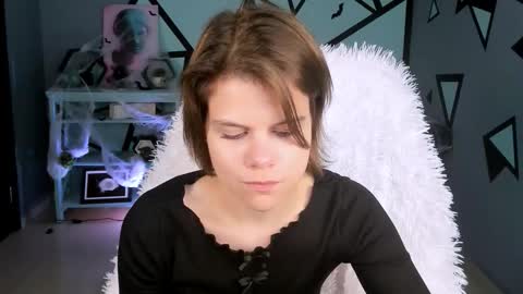 Snapshot of elliemurler chatting on 18, 10, 2025 elliemurler online show from 18, 10, 2025