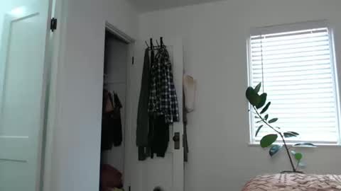 Snapshot of ellierowyn chatting on 13, 10, 2025 Ellie Rowyn online show from 13, 10, 2025