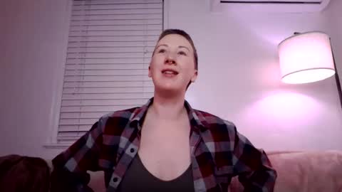 Snapshot of ellierowyn chatting on 26, 11, 2025 Ellie Rowyn online show from 26, 11, 2025