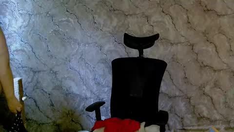 Ellie online show from 5, 10, 2025