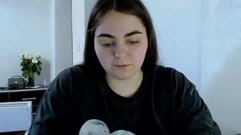 Snapshot of ellies_8 chatting on 30, 4, 2026 Ellie online show from 30, 4, 2026