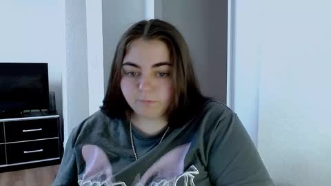 Snapshot of ellies_8 chatting on 17, 5, 2026 Ellie online show from 17, 5, 2026