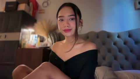 Snapshot of elliesee chatting on 2, 5, 2026 ellie online show from 2, 5, 2026