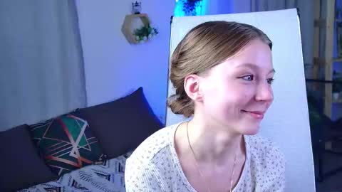 Elli online show from 23, 3, 2026