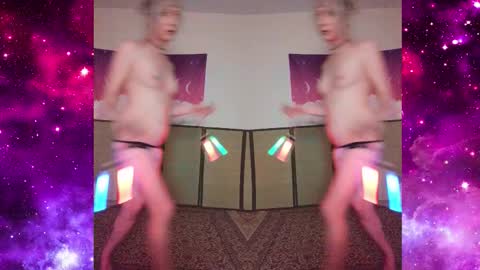 Snapshot of elly_apples chatting on 4, 12, 2025 elly Apples online show from 4, 12, 2025