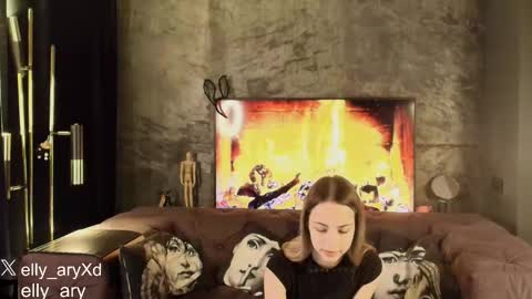 elly_ary online show from 5, 2, 2026