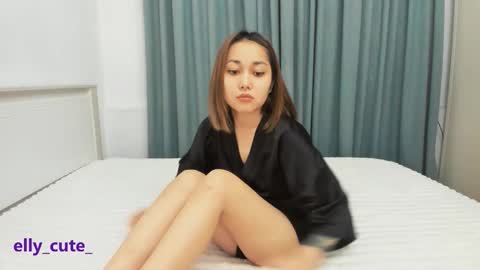 Snapshot of elly_cute_ chatting on 22, 11, 2025 Elly Cute online show from 22, 11, 2025