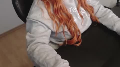 Elly online show from 16, 12, 2025