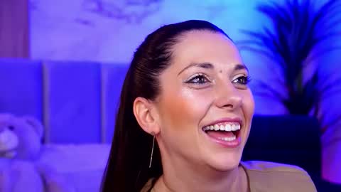 Elly online show from 26, 10, 2025