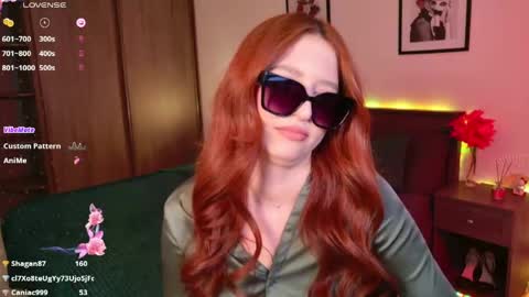 Snapshot of ellypeach chatting on 9, 5, 2026 EllyPeach online show from 9, 5, 2026