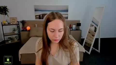 Snapshot of elma_lily chatting on 16, 9, 2025 elma_lily online show from 16, 9, 2025