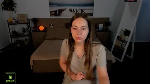 Snapshot of elma_lily chatting on 17, 9, 2025 elma_lily online show from 17, 9, 2025