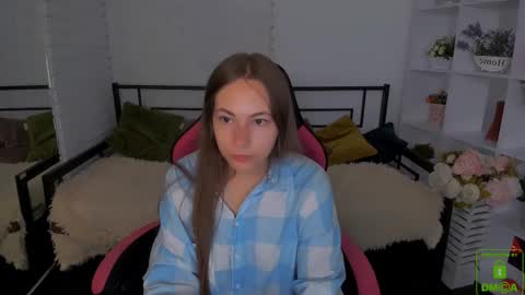Snapshot of elma_lily chatting on 18, 9, 2025 elma_lily online show from 18, 9, 2025
