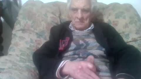 elmo191271 online show from 10, 2, 2026