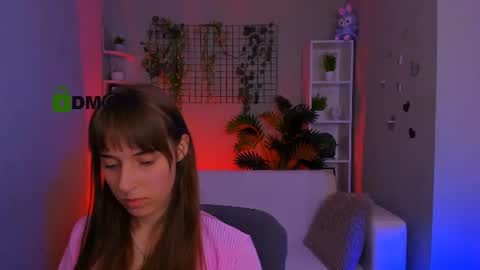 Snapshot of elodie_crystal chatting on 14, 7, 2026 Ella online show from 14, 7, 2026