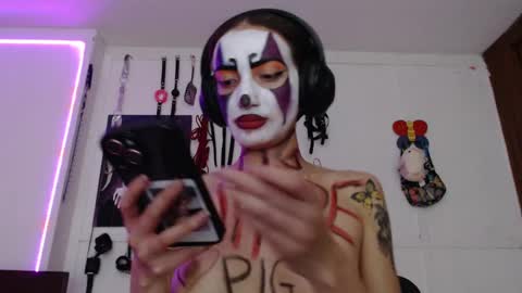 Chelsea  Please help me to reach 100 thumbs up online show from 12, 1, 2025