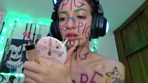 Chelsea  Please help me to reach 100 thumbs up online show from 9, 3, 2025