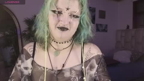 Snapshot of eloisee_ chatting on 6, 5, 2026 Eloise . online show from 6, 5, 2026