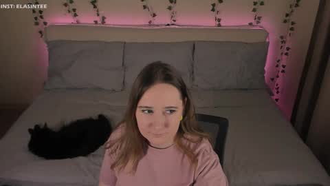 Ela give me a thumbs up if you like it  and this is important for the development of the account online show from 22, 2, 2026