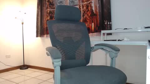 Snapshot of eloysamm chatting on 25, 11, 2025 eloysamm online show from 25, 11, 2025