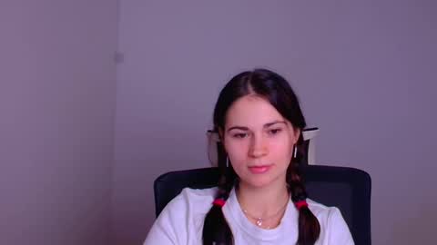Snapshot of elsa_mur chatting on 9, 1, 2025 Elsa online show from 9, 1, 2025