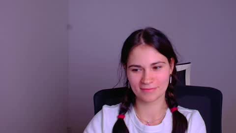 Snapshot of elsa_mur chatting on 9, 1, 2025 Elsa online show from 9, 1, 2025