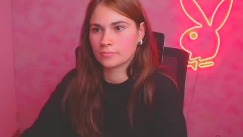 Snapshot of elsa_mur chatting on 3, 10, 2025 Elsa online show from 3, 10, 2025