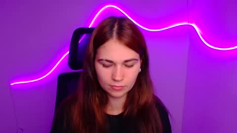 Snapshot of elsa_mur chatting on 6, 10, 2025 Elsa online show from 6, 10, 2025