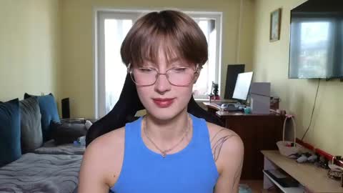 Snapshot of elsaangel chatting on 7, 5, 2026 elsaangel online show from 7, 5, 2026