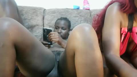 elsie02 online show from 13, 11, 2025