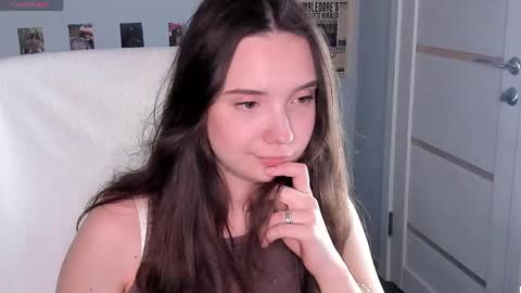 Snapshot of elvienne chatting on 23, 5, 2026 Elvienne online show from 23, 5, 2026