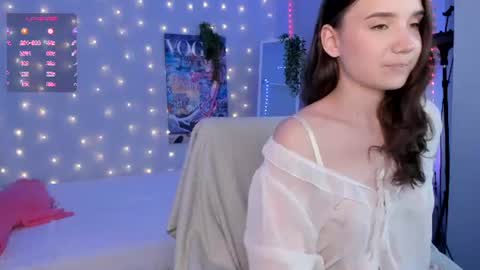 Snapshot of elvienne chatting on 12, 6, 2026 Elvienne online show from 12, 6, 2026