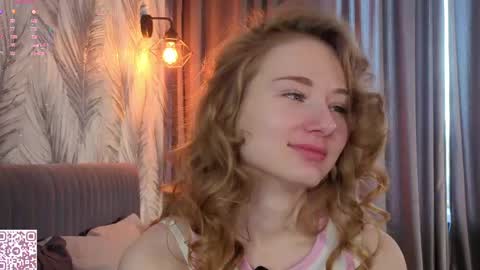 Snapshot of elvyrose chatting on 10, 4, 2026 Alex online show from 10, 4, 2026