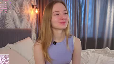 Snapshot of elvyrose chatting on 16, 4, 2026 Alex online show from 16, 4, 2026