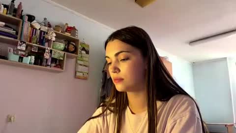 Snapshot of elwandamangine chatting on 2, 7, 2026 Milana online show from 2, 7, 2026