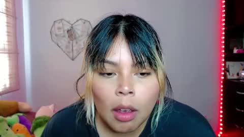 Snapshot of elymoon chatting on 1, 12, 2025 Ely online show from 1, 12, 2025