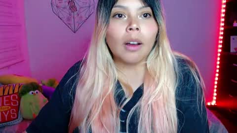 Snapshot of elymoon chatting on 20, 2, 2026 Ely online show from 20, 2, 2026