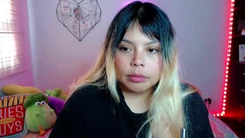 Snapshot of elymoon chatting on 27, 2, 2026 Ely online show from 27, 2, 2026