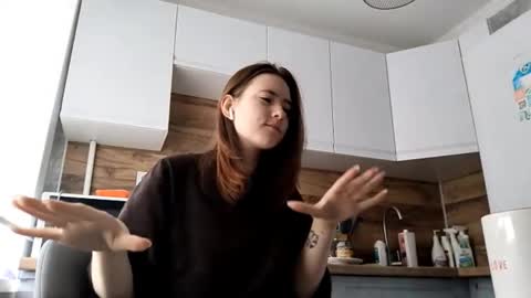 Snapshot of elysemaldonaldo chatting on 9, 10, 2025 Luna online show from 9, 10, 2025